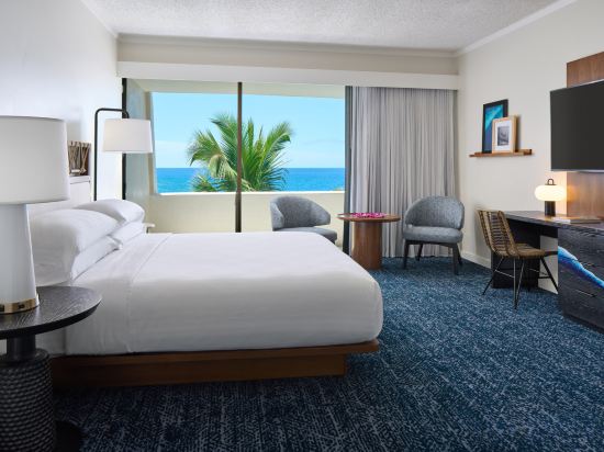 OUTRIGGER Kona Resort & Spa Room Type - Club Oceanfront Suite 1 King Bed