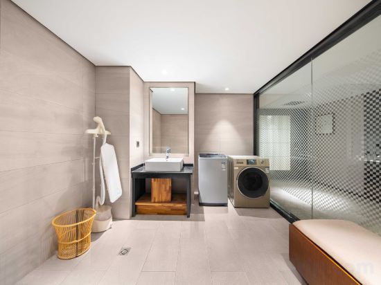 Others 3, Jingyu Hotel (Zhongyuan Wanda Ersha Metro Station), Zhengzhou