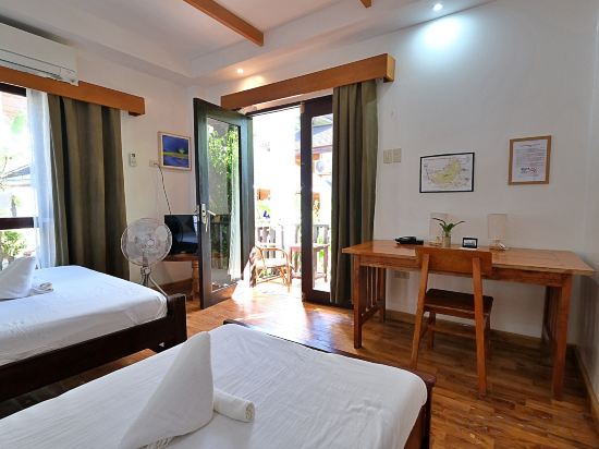 White Villas Resort Room Type - Twin Beds Room