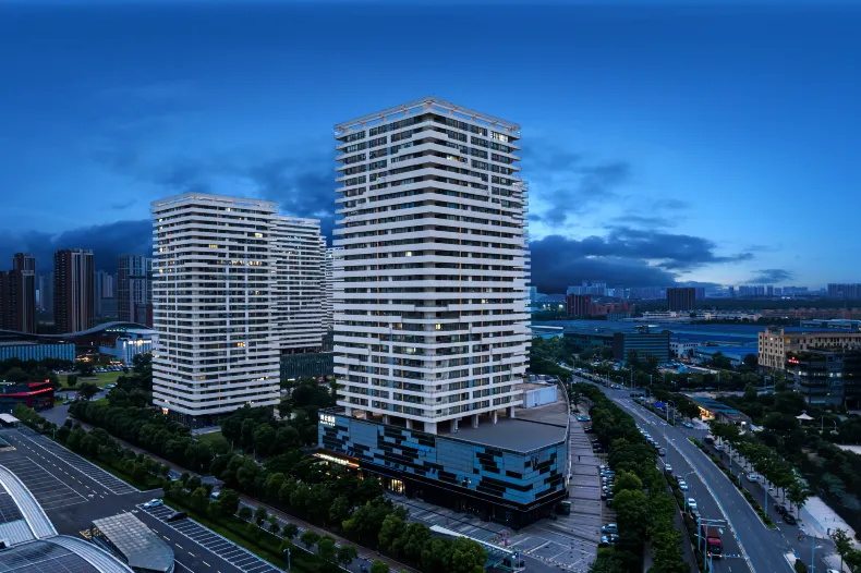 우한 커팅 지디하이양스제 매이룬 호텔