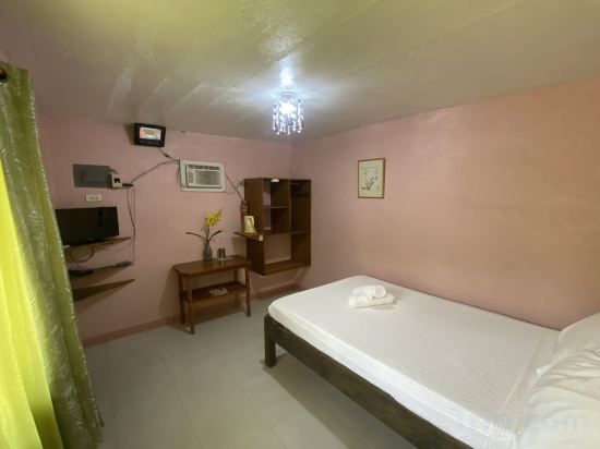 D & A Seaside Cottages Room Type - Economy Room