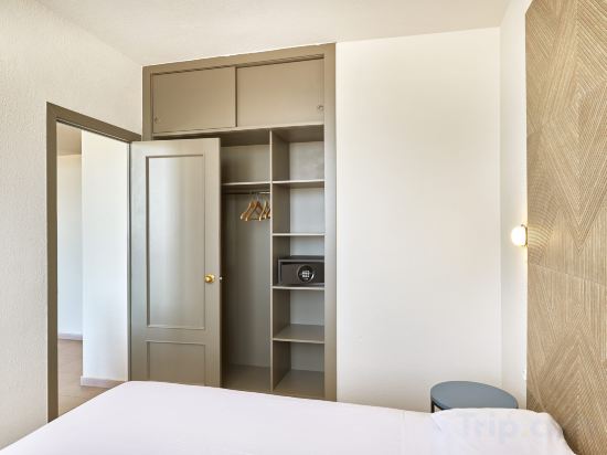 Apartamentos Hesperia Sant Joan Room Type - Comfort Triple Room