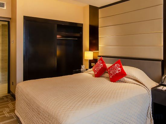 Pan Pacific Sonargaon Dhaka Room Type - Executive King Suite
