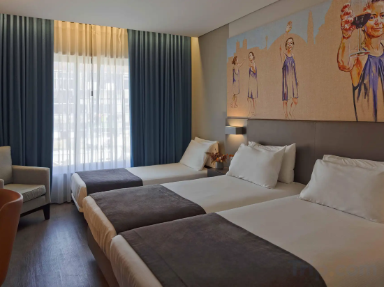 Timbre Heroismo Room Type - Triple Room