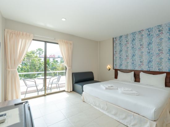 Amarin Hotel Patong - Tap to explore photos