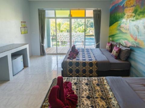 Khaosok Rainforest Resort Room Type - Quadruple Room with Mountain View