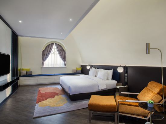 Mercure Jakarta Batavia Room Type - Executive Suite One King
