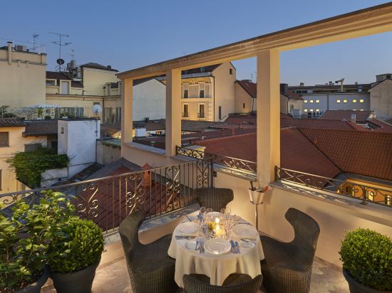 Mandarin Oriental, Milan Room Type - Junior Suite with Terrace Mandarin Oriental, Milan Room Type - Junior Suite with Terrace