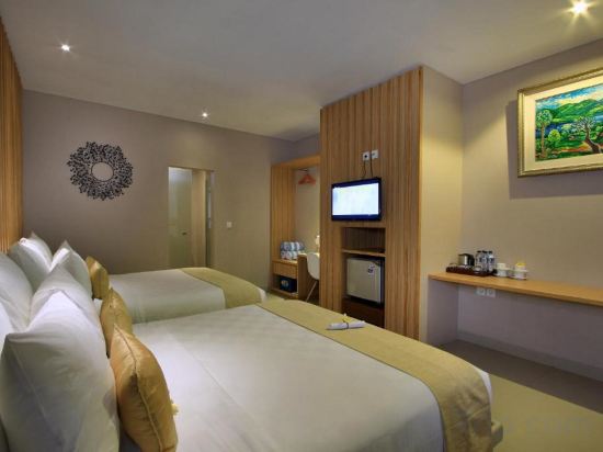 Puri Padma Hotel Room Type - Family Room