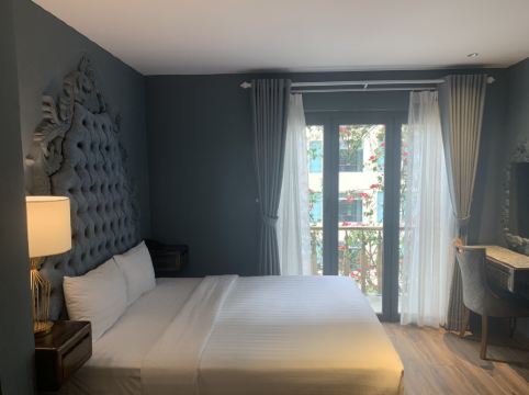 Diamond Hill Hotel Room Type - Suite, Balcony