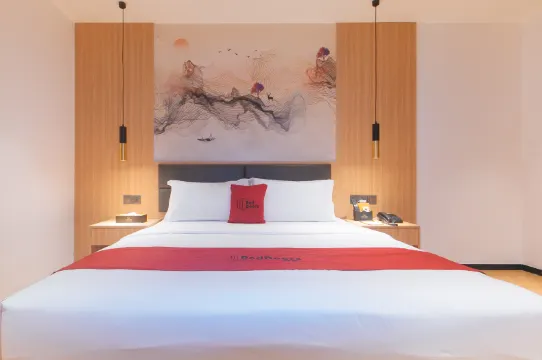RedDoorz Plus @ Jinjiang Star Hotel
