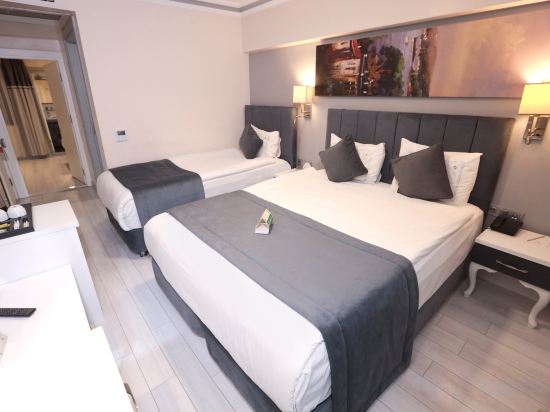 Skalion Hotel Room Type - Superior Family Room