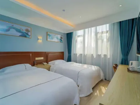 Light Living Light Luxury Boutique Hotel (Baoshan Campus, Shanghai University)