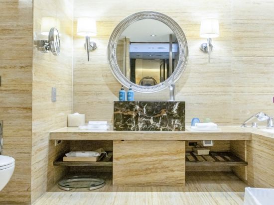 Crowne Plaza Beijing Chaoyang U-Town, an IHG Hotel - Tap to explore photos