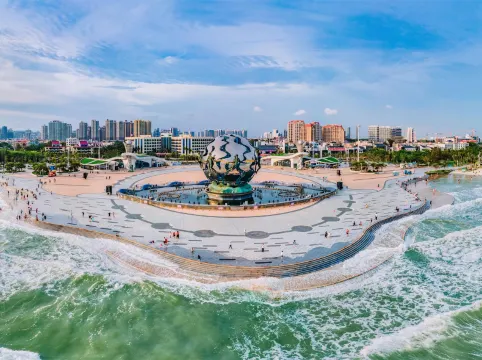 Excemon Beihai Beach Hotel（Yintan Chaodiao Square Store）