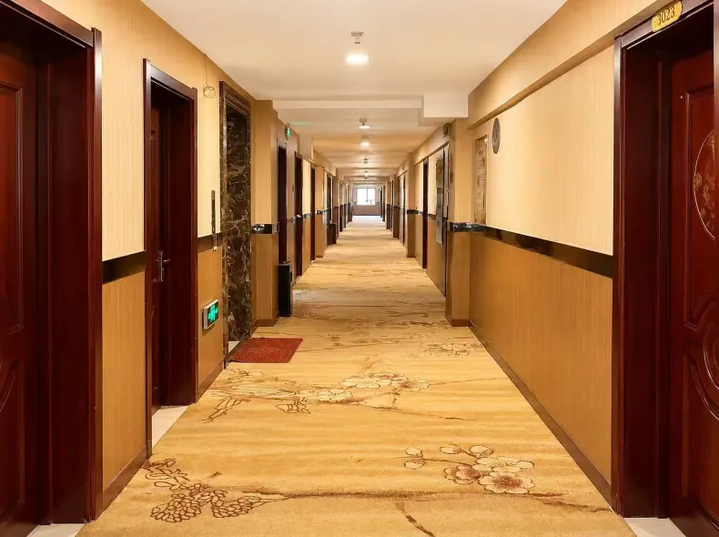 Delong Business Hotel