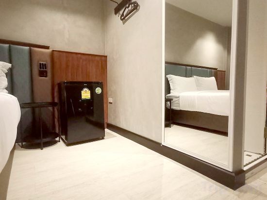 Narawad Boutique Hotel - Tap to explore photos