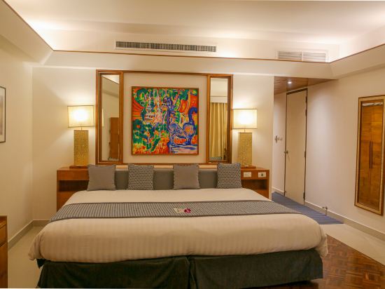 Mom Tri's Villa Royale Room Type - Royale Wing Suite