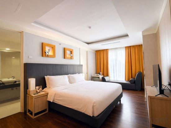 Aston Bogor Hotel and Resort Room Type - Junior Suite