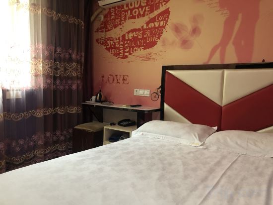 Others 4, Jiayou Hostel, Shanghai