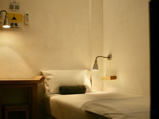 T-Boutique Hostel Room Type - Budget Single Room With Shared Bathroom
