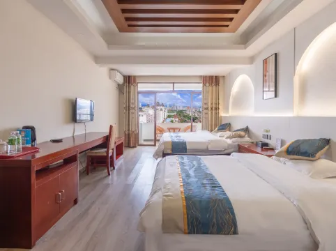 Q+ Xishuangbanna Yulin Lanshan Wangjiang Resort Hotel (Gaozhuang Starlight Night Market)