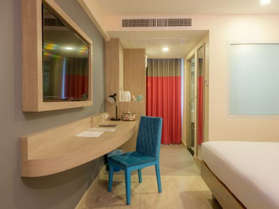 Ibis Styles Bangkok Sukhumvit 50 - Tap to explore photos