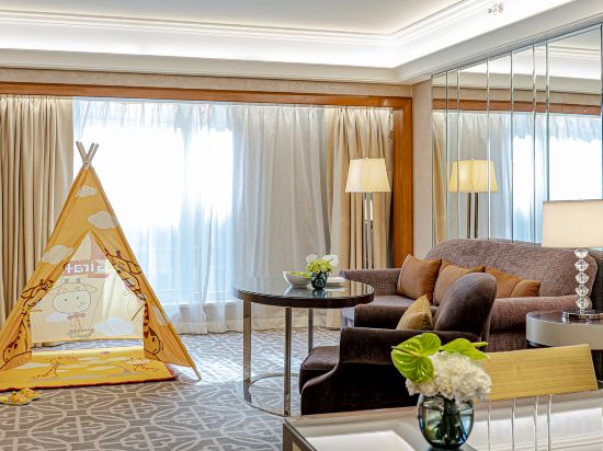 Grand Hyatt Beijing - Tap to explore photos
