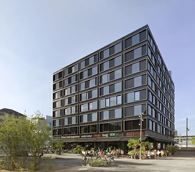 蘇黎世朗斯特拉斯 25 小時飯店