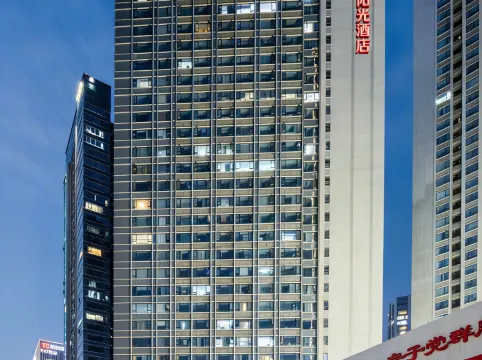 青年陽光酒店（成都茶店子地鐵站龍湖西宸天街店）