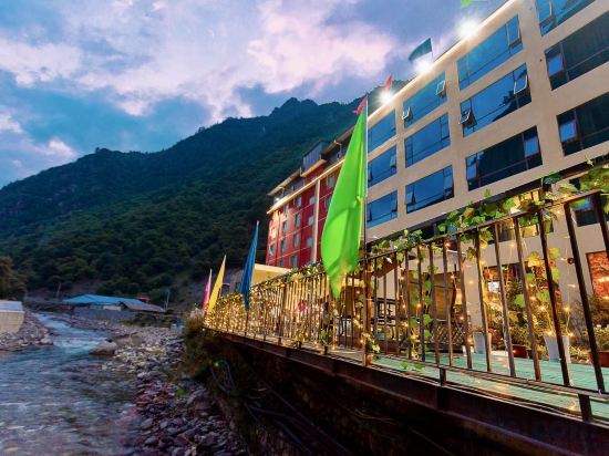 Others 2, Bipeng Meet Hotel, Ngawa Tibetan and Qiang