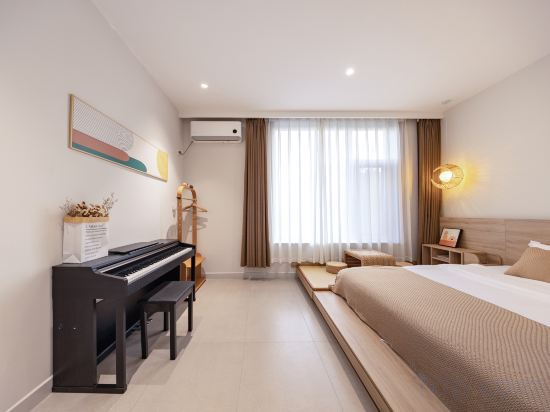 Sunflower B&B Beijing Room Type - Entire Sunflower Building - Five-Bedroom Two-Living Room (Constant Temperature Pool + Private KTV + 