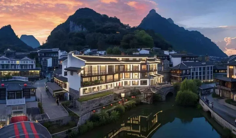 （BO Hotel Yangshuo West Street Lijiang Branch)