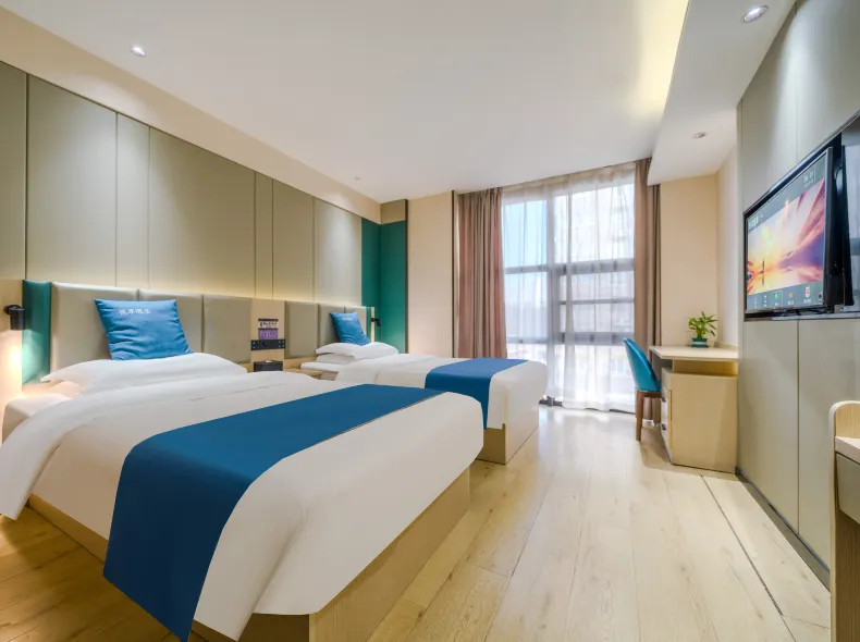 輕住·悦享酒店(西安大雁塔地鐵站店)