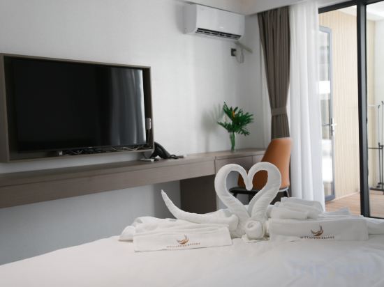 Willander Resort Room Type - Deluxe King Room With Pool Access