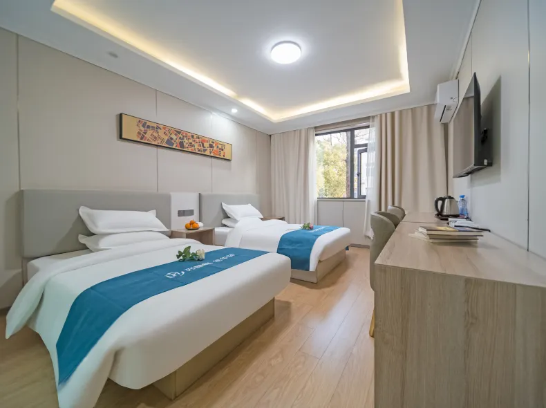 Rujia Huayi Selected Hotel (Nanjing Academy of Arts Branch)