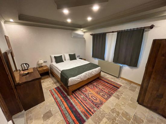 Grand Elite Cave Suites Room Type - Deluxe Double Room