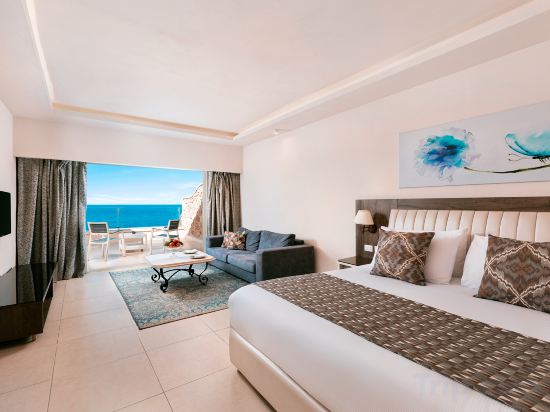 Pickalbatros Citadel Resort Sahl Hasheesh Room Type - Superior Room Sea View (2 Adults+2 Children) Pickalbatros Citadel Resort Sahl Hasheesh Room Type - Superior Room Sea View (2 Adults+2 Children)