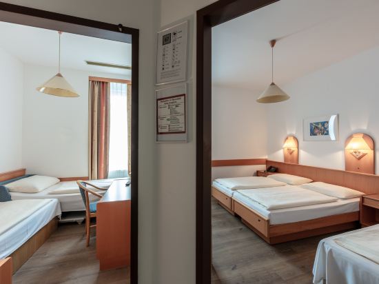 Hotel Admiral Room Type - Family Room