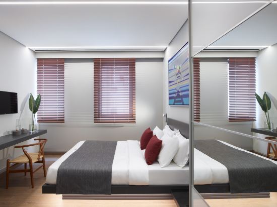 Athens Ikon Room Type - Deluxe Two-Bedroom Suite Athens Ikon Room Type - Deluxe Two-Bedroom Suite