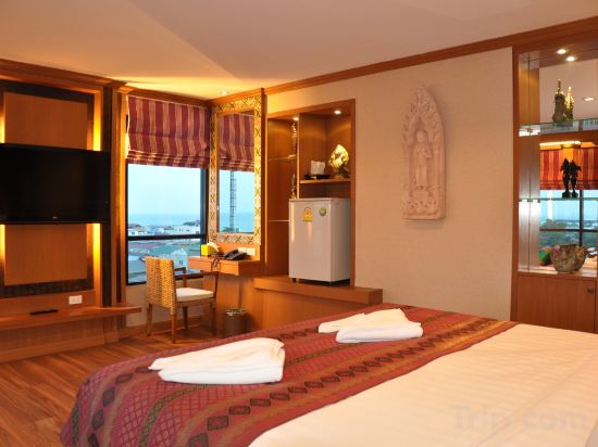 Chalelarn Hotel Room Type - Jacuzzi Ocean View Suite
