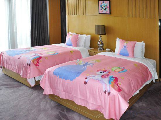 CITIC Jinling Hotel Room Type - Princess Theme Family 2-Bedroom Room