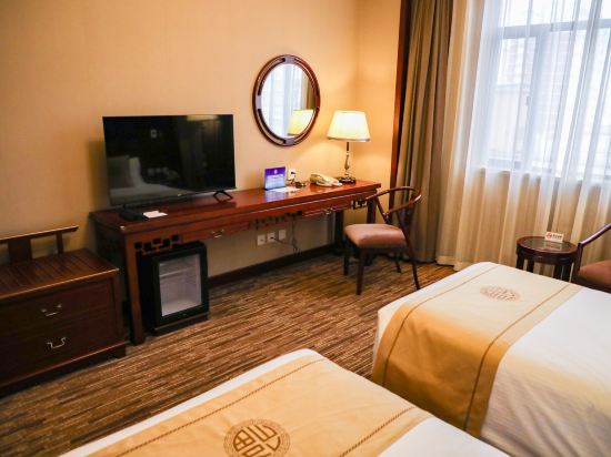 Jianguo Qianmen Beijing Room Type - Executive 2-bed Room