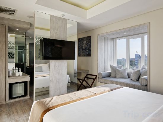 Daun Bali Seminyak Hotel Room Type - Superior Premium Room