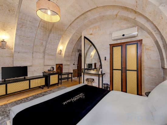 Stone House Cave Hotel Room Type - Deluxe Room
