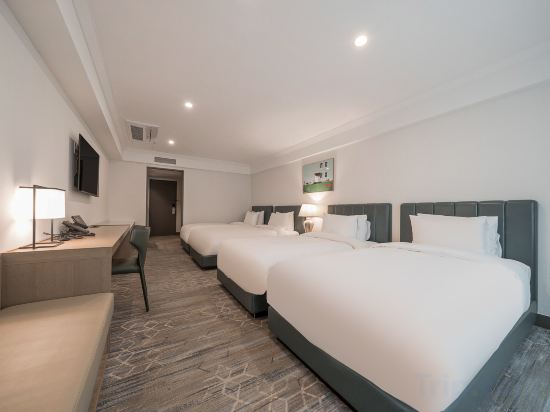 Koreana Hotel Room Type - Quadruple Room