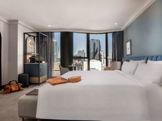 voco Melbourne Central, an IHG Hotel Room Type - Premium King Room - High Floor