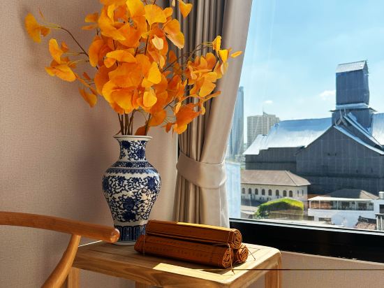 Chinatown No.9 Boutique Hotel - Tap to explore photos