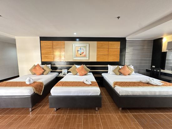 La Carmela De Boracay Resort Hotel Room Type - East Building Premier Deluxe Room with 3 Double Beds La Carmela De Boracay Resort Hotel Room Type - East Building Premier Deluxe Room with 3 Double Beds