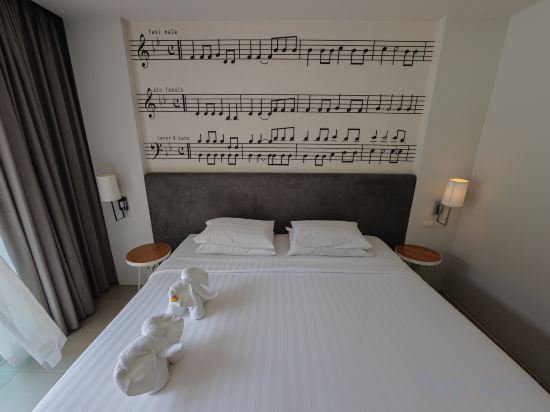 The Melody Phuket Kata Beach Room Type - Jazz Pool Access Room